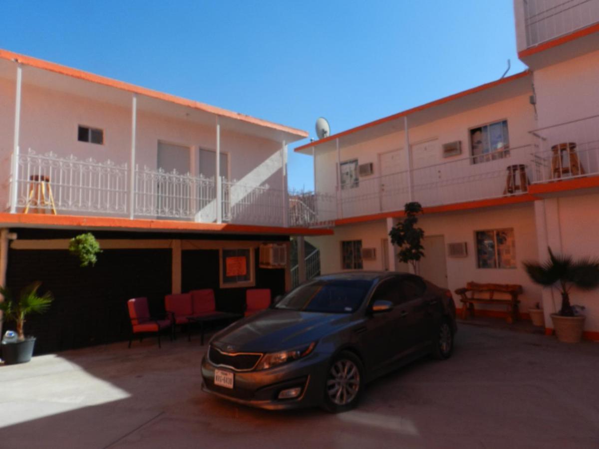 Consul Suites Ciudad Juárez Buitenkant foto